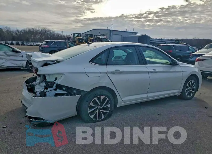 3VW5X7BU3SM025837 Photo# 3