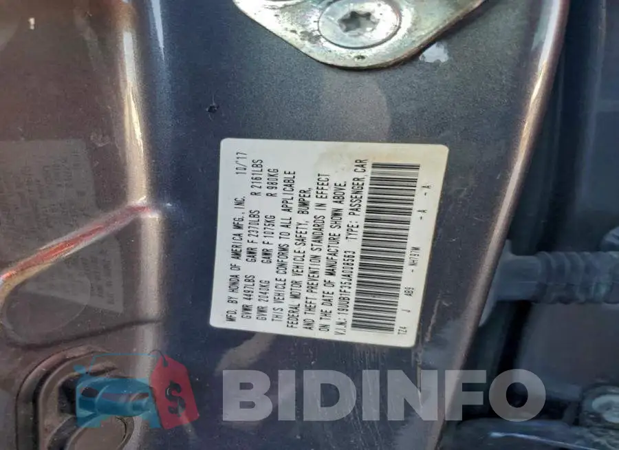 19UUB1F35JA008563 Photo# 12