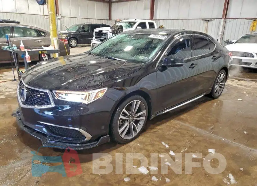 19UUB2F43KA001708 Photo# 1