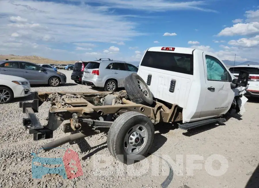 1GD09LE77RF237555 Photo# 3