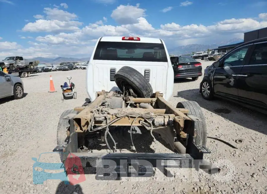 1GD09LE77RF237555 Photo# 6