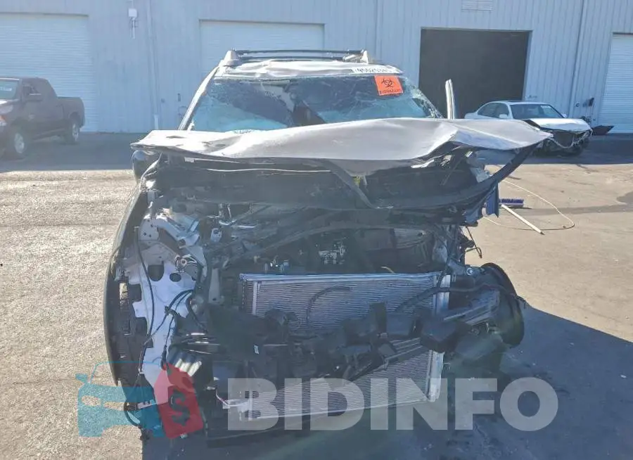 5N1BT3BB4SC810745 Photo# 5