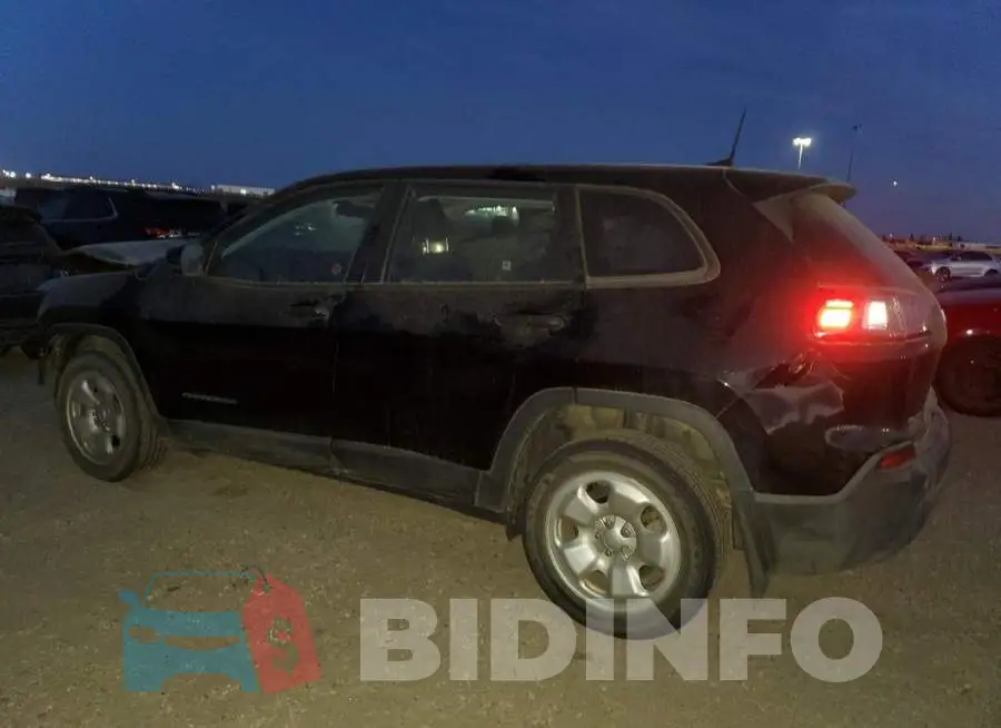 1C4PJLABXKD469556 Photo# 2