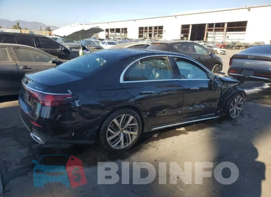 W1KLF4HB0SA119422 Photo# 3