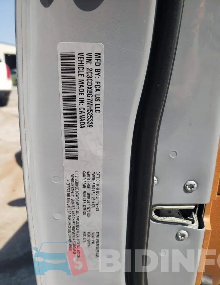 2C3CDXBG7MH525339 Photo# 12