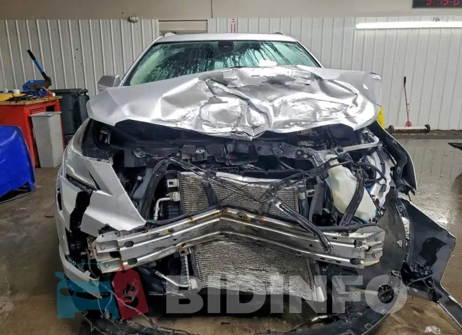 1GYKNFRS9JZ225719 Photo# 5