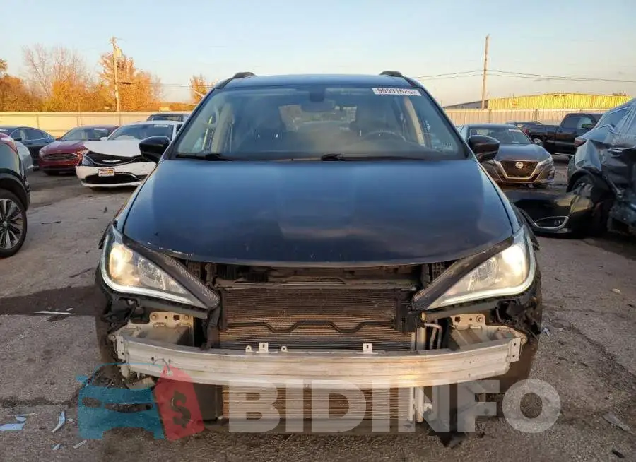 2C4RC1BG0HR510526 Photo# 5