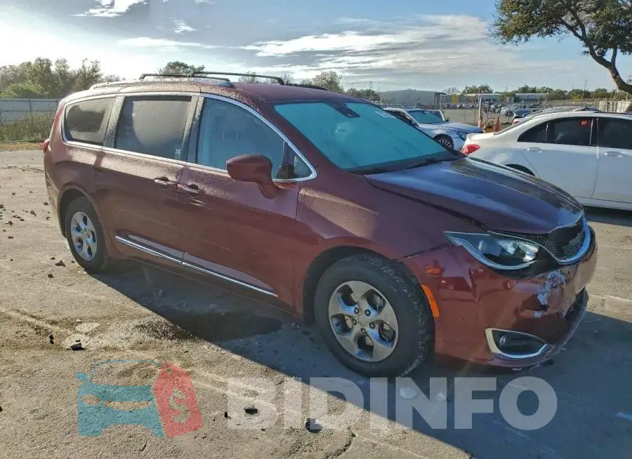 2C4RC1EG6HR782302 Photo# 4