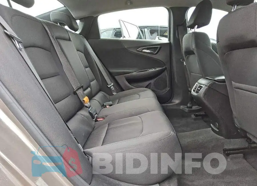 1G1ZD5ST5PF138035 Photo# 10