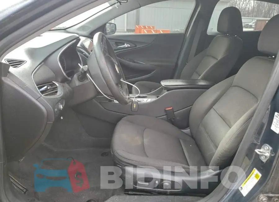 1G1ZD5ST6LF015323 Photo# 7