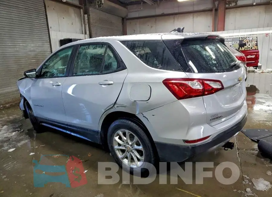 2GNAXHEV8L6185792 Photo# 2