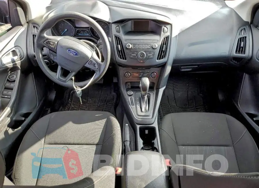 1FADP3F22JL220317 Photo# 8