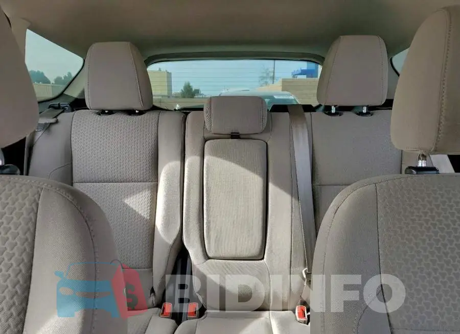 1FMCU0GD6HUD20420 Photo# 10