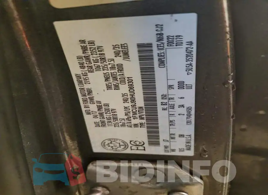 1FMCU9J90HUD69301 Photo# 13
