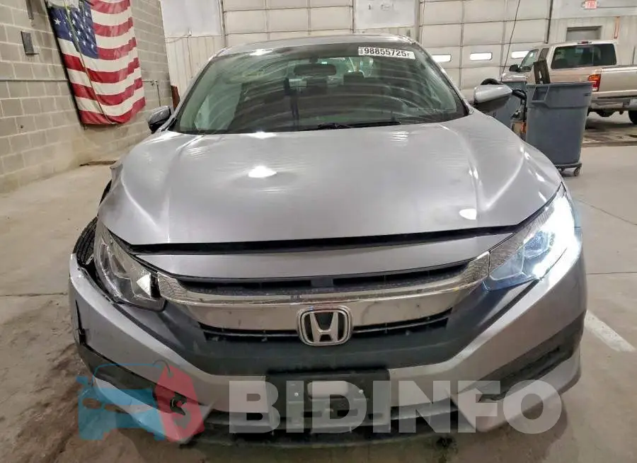 19XFC2F74HE014990 Photo# 5