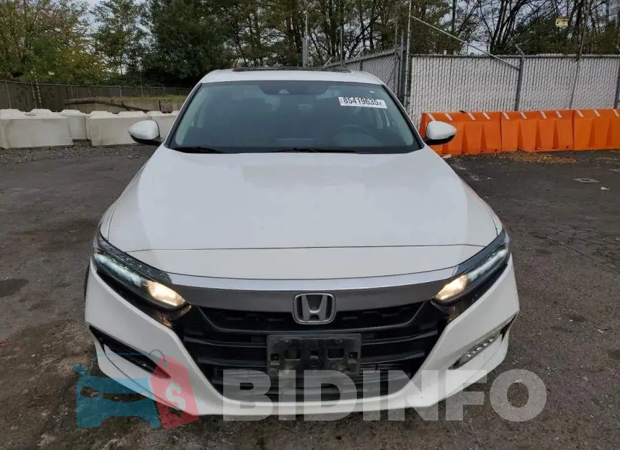 1HGCV1F55KA004647 Photo# 5