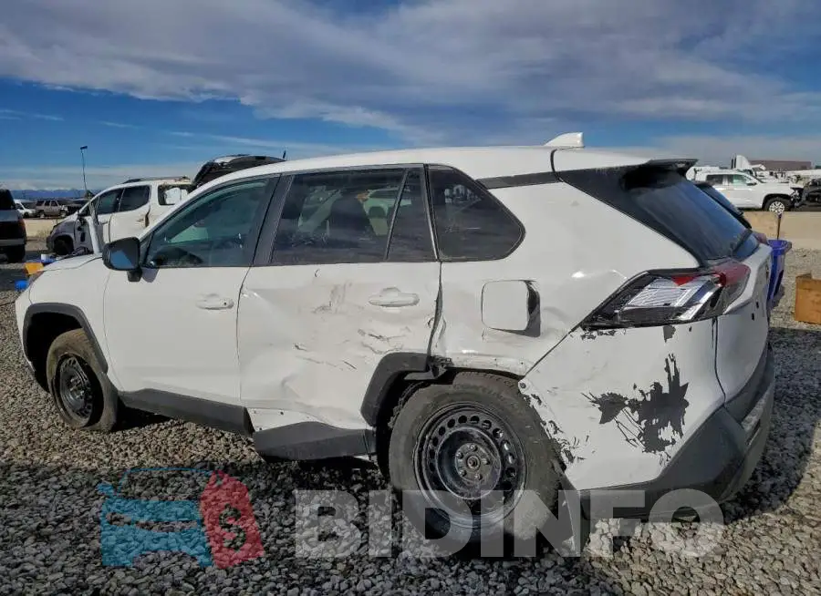 2T3F1RFV8RC403829 Photo# 2