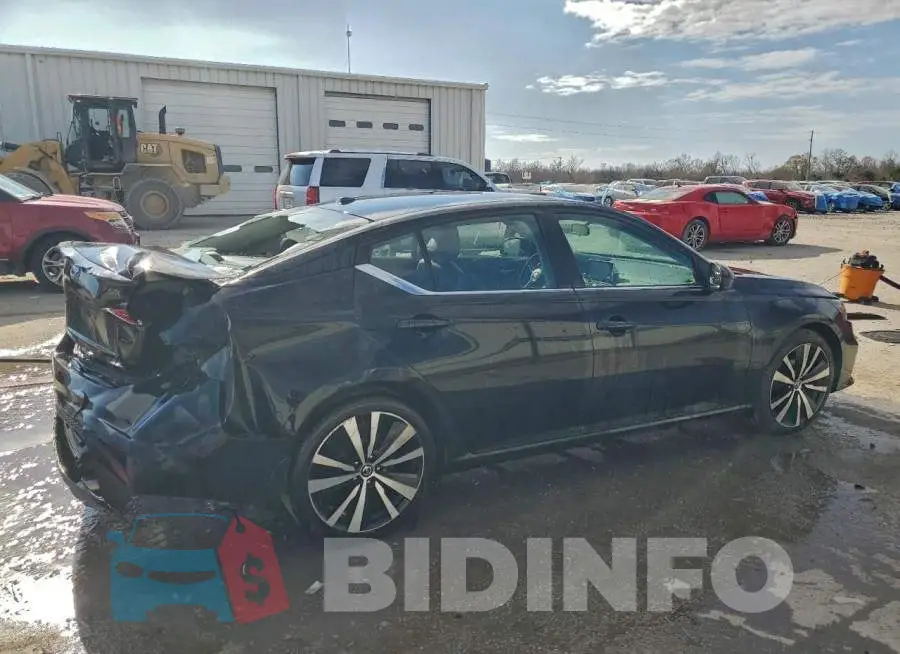 1N4BL4CV4KC129333 Photo# 3