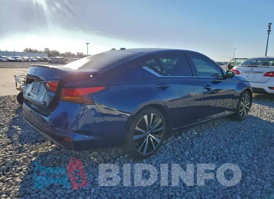 1N4BL4CV5MN315194 Photo# 3