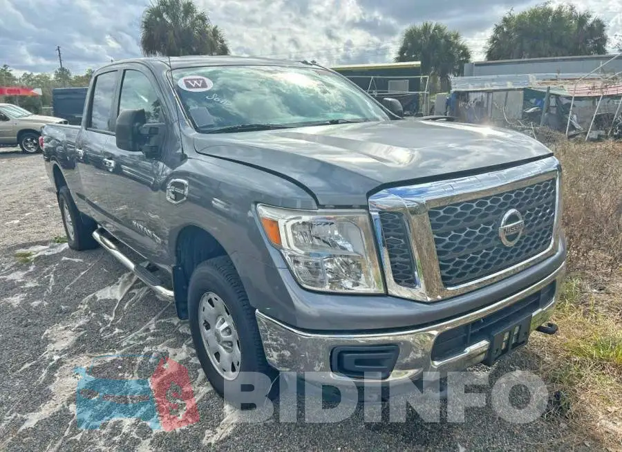 1N6BA1F37HN573213 Photo# 1
