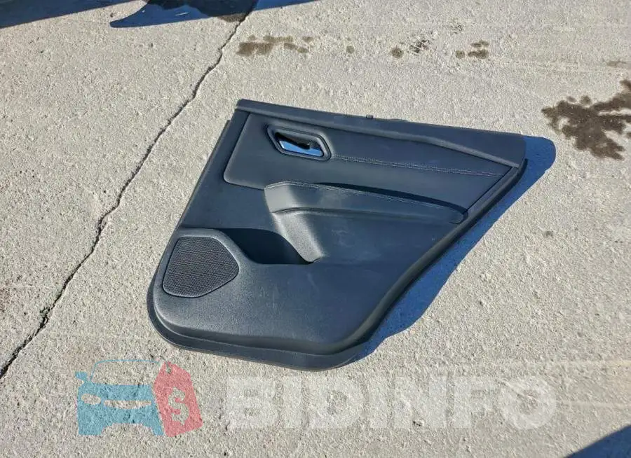 JN8BT3BB6RW289772 Photo# 13