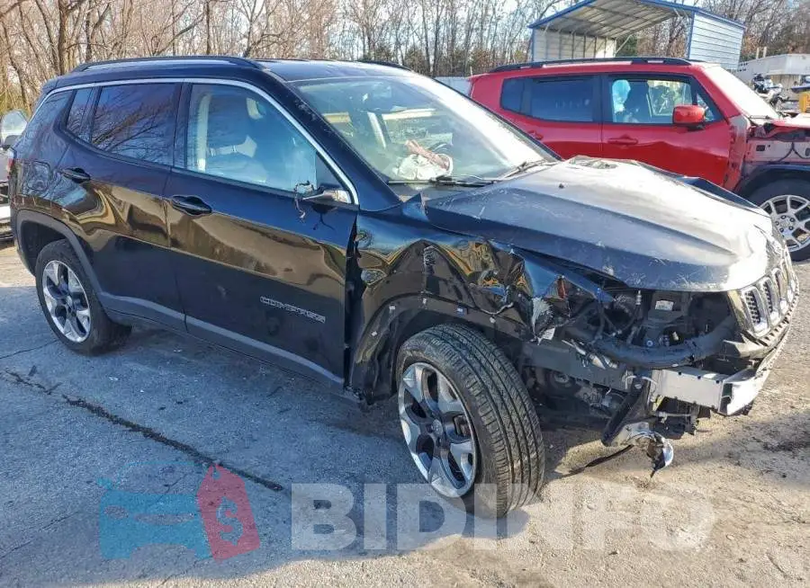 3C4NJDCB2LT138864 Photo# 4