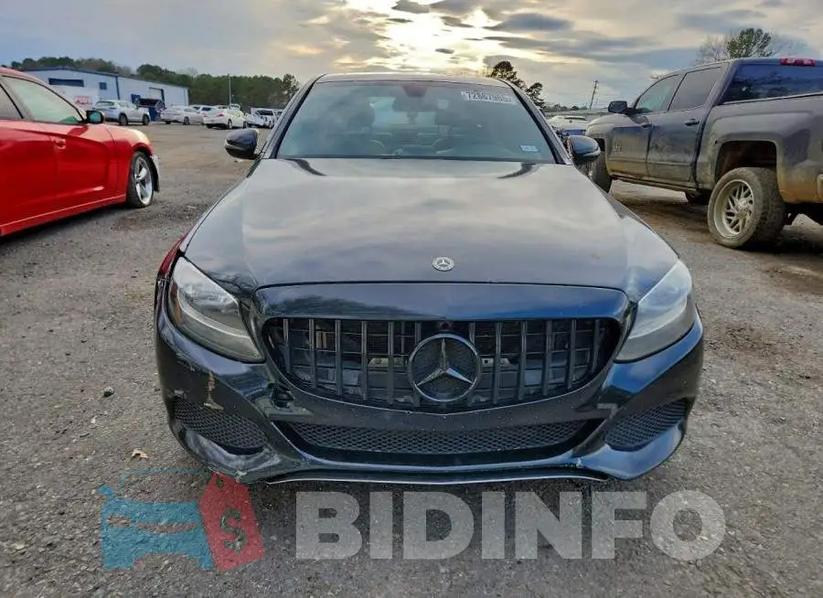 55SWF4JB2JU255573 Photo# 5