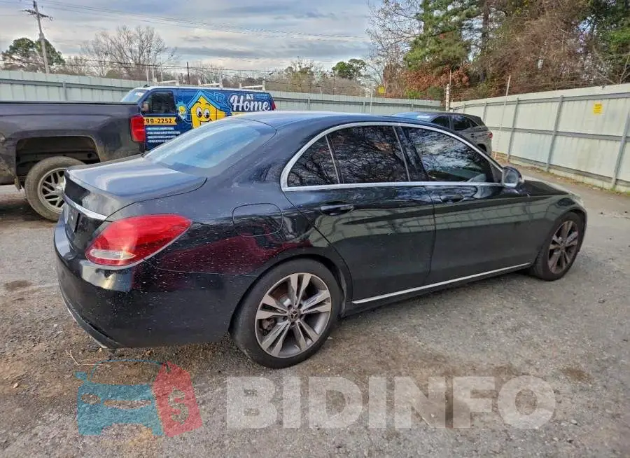55SWF4JB2JU255573 Photo# 3