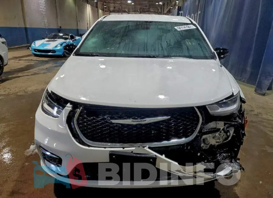 2C4RC1BG4SR503134 Photo# 5