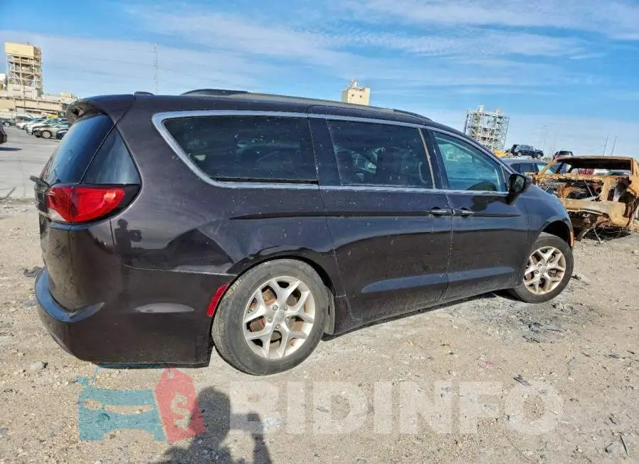 2C4RC1FG1JR292824 Photo# 3