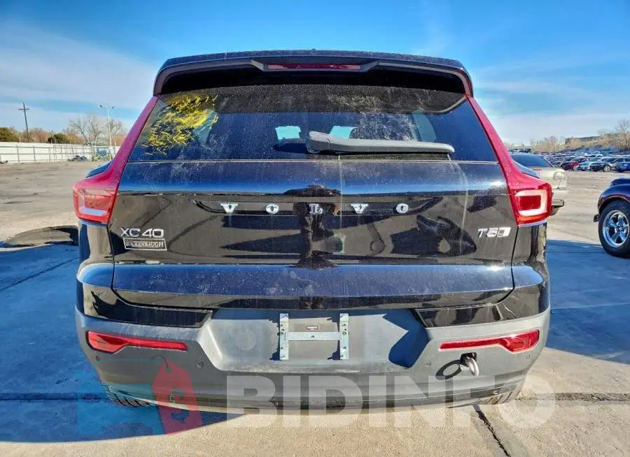 YV4162UM8M2417157 Photo# 6
