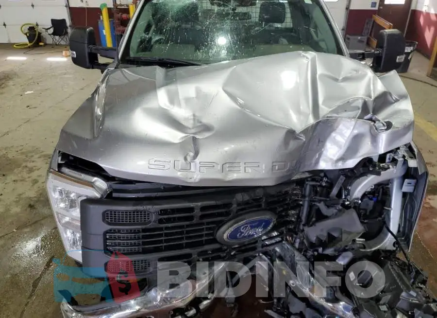 1FTBF2BA1PED40943 Photo# 11