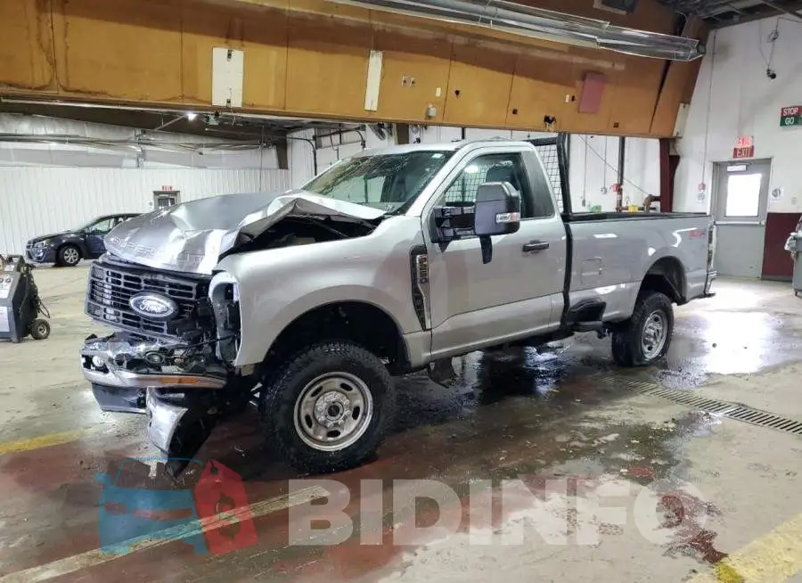 1FTBF2BA1PED40943 Photo# 1
