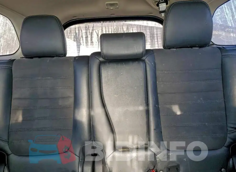 JA4AD3A33KZ006838 Photo# 10
