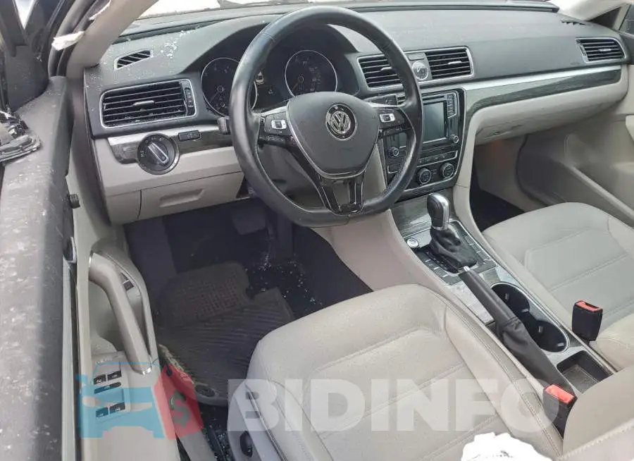 1VWGT7A36HC025421 Photo# 8