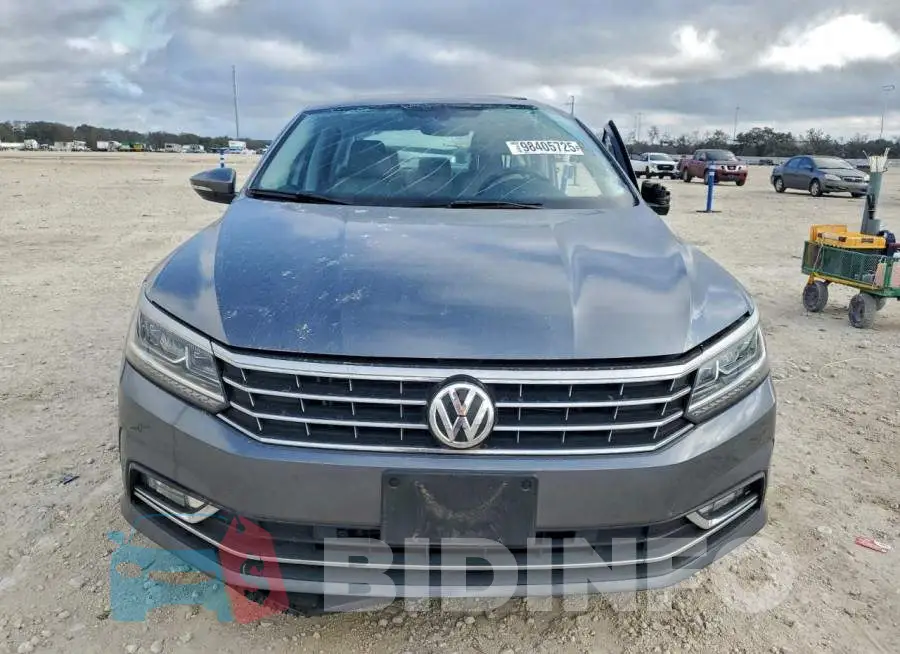1VWGT7A36HC025421 Photo# 5