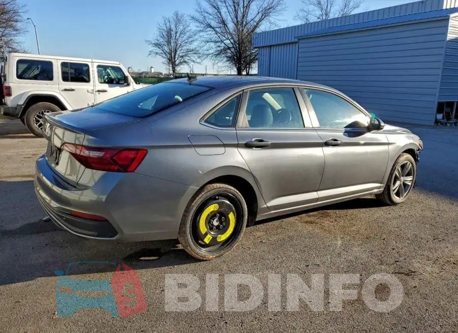 3VW7M7BU7RM072025 Photo# 3