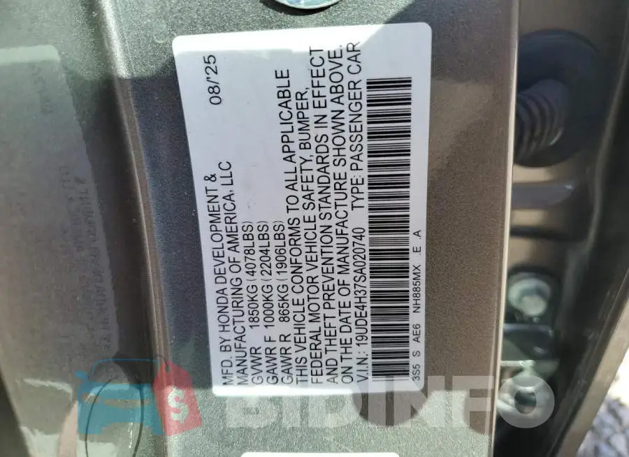 19UDE4H37SA020740 Photo# 12