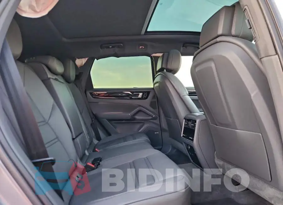 WP1AA2AY6KDA03500 Photo# 11