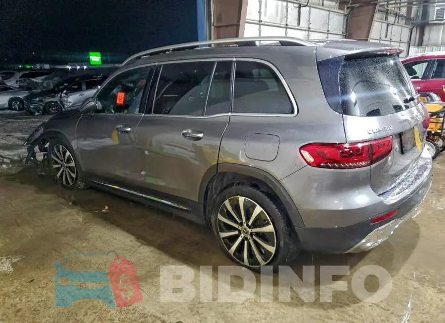 W1N4M4HB9MW120376 Photo# 2