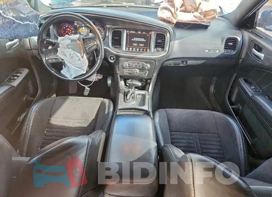 2C3CDXCT8PH689957 Photo# 8