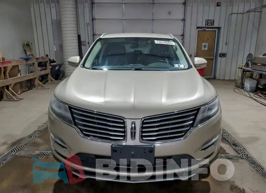 5LMCJ2D9XHUL67970 Photo# 5