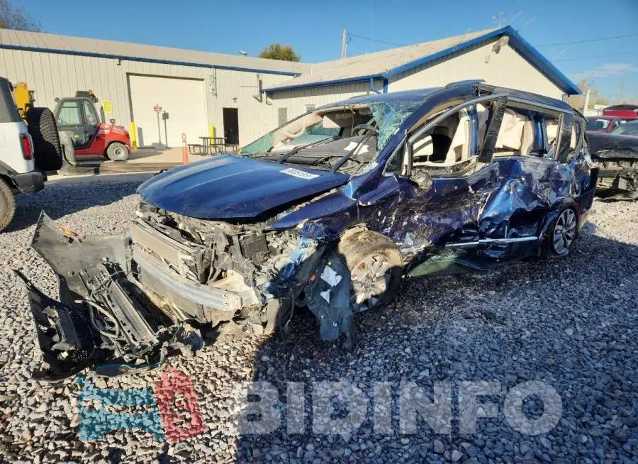 2C4RC1EG3KR599740 Photo# 1