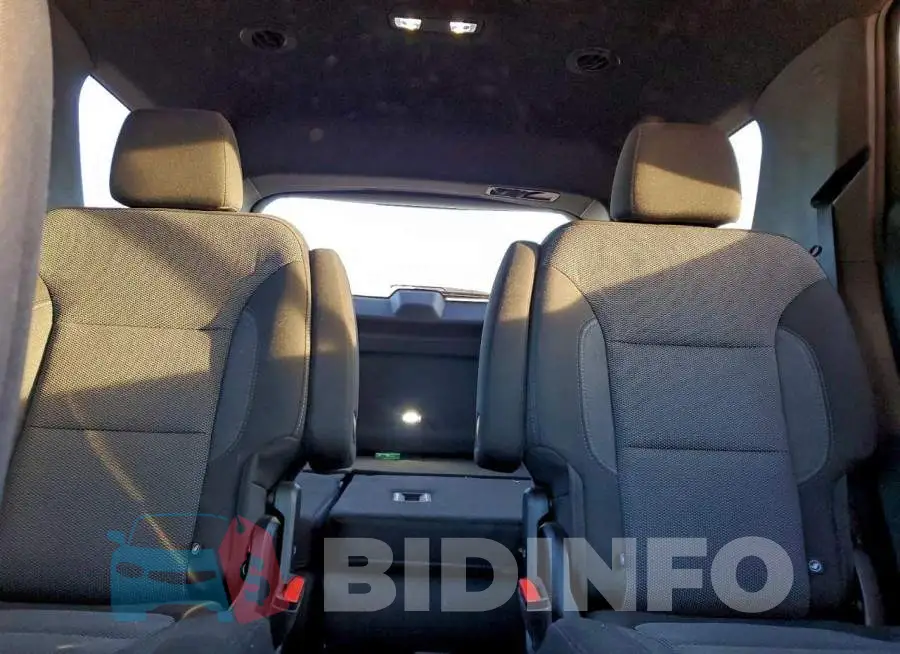 1GNEVGKW2PJ240230 Photo# 10
