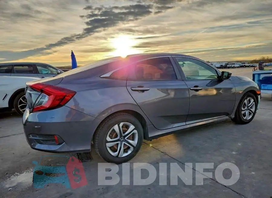 19XFC2F53HE065315 Photo# 3
