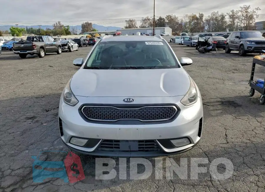 KNDCE3LC9J5139425 Photo# 5