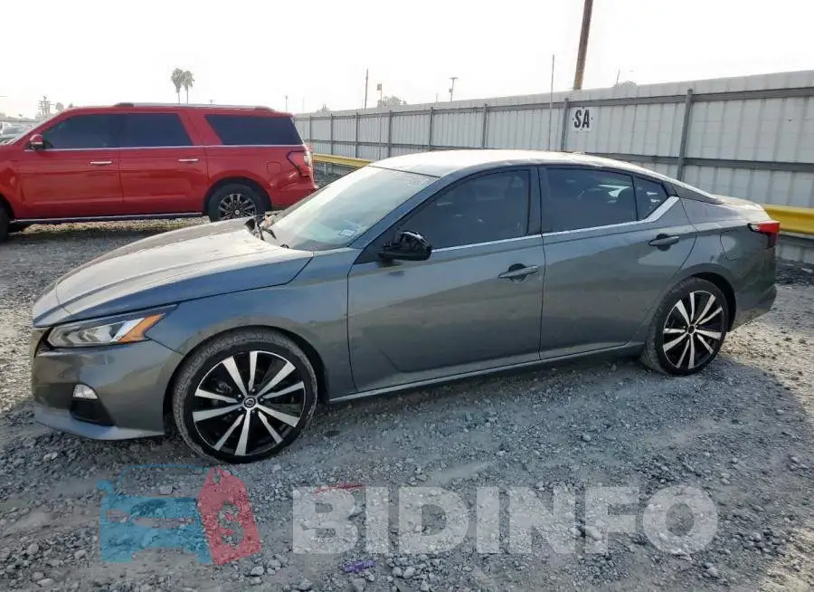 1N4BL4CV1MN420167 Photo# 1