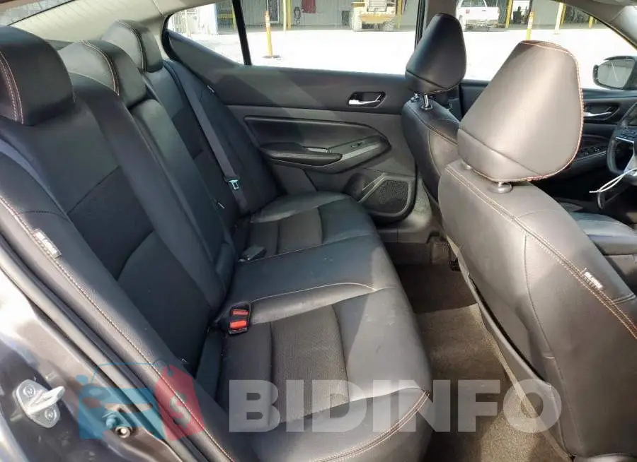 1N4BL4CV1MN420167 Photo# 10