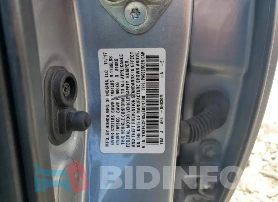 19XFC2F85JE004788 Photo# 12
