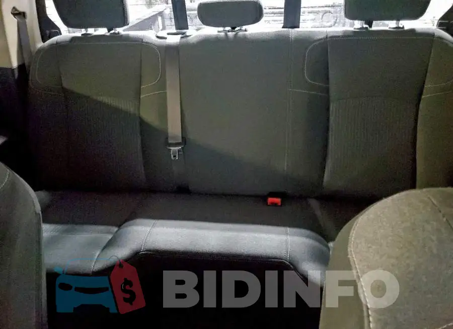 3C63R3CL3KG618493 Photo# 10
